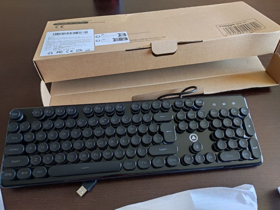 Teclado mecânico c/fio novo