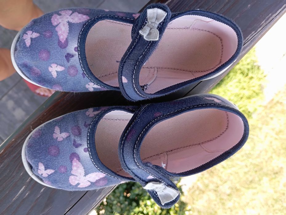 Kapcie i buty 27,29,30,31