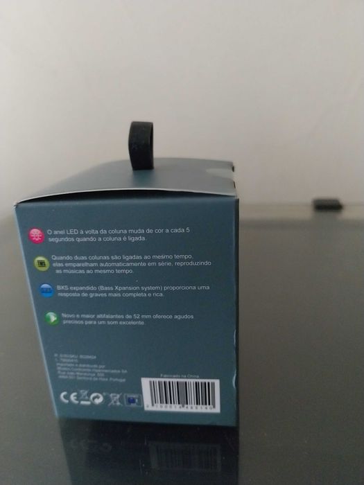 Coluna com ligação bluetooth e iluminação a led