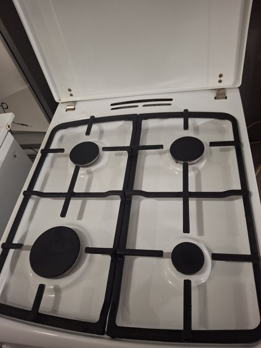 Kuchenka gazowa piekarnik elektryczny transport