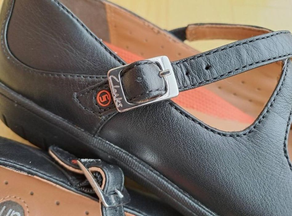 Шкіряні туфлі, мокасини clarks