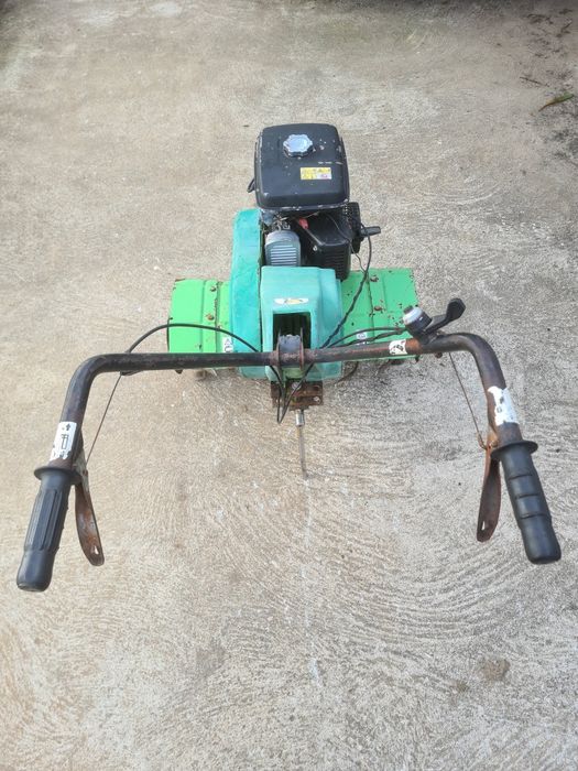 Motoenxada motor Robin EY20
