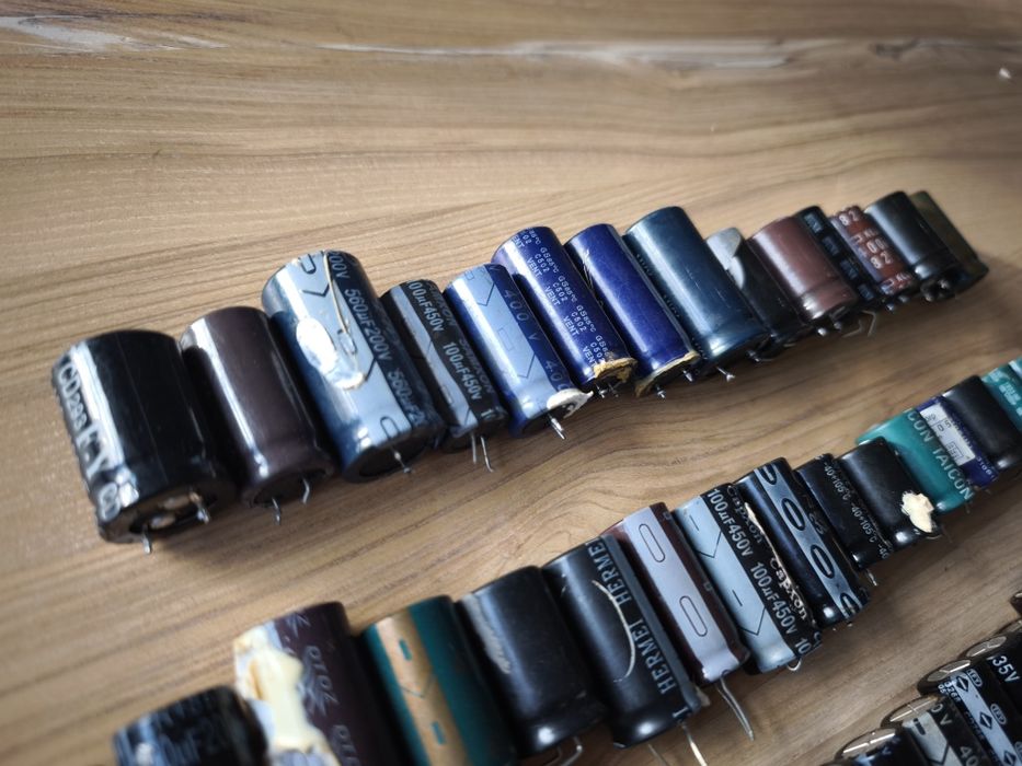 130 szt. Duże kondensatory Rubycon, Panasonic, Sam Young, Taicon i inn