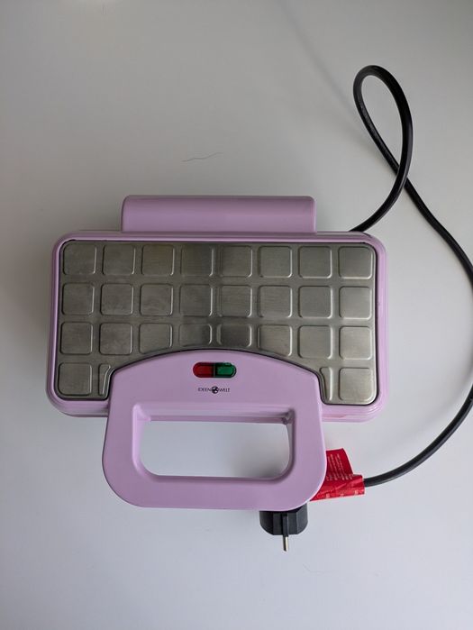 Електровафельниця. Віденські вафлі. Німеччина