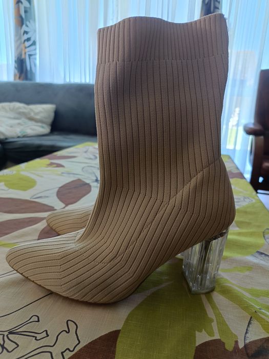 Buty na przezroczystym obcasie skarpety ściągacz elastyczna cholewk 40