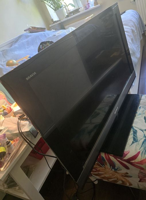 Sony Bravia KDL-32EX700 – Jakość obrazu Full HD i Elegancja LED + gratis dekoder DVB-T2 HEVC telewizja naziemna