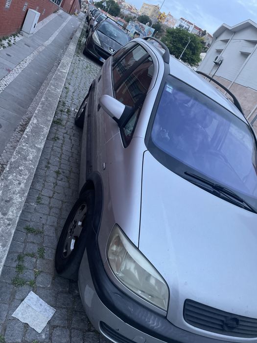 Vendo Opel  zafira Comfort diesel