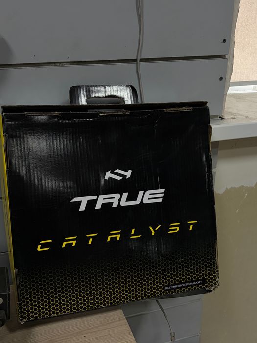 Хокейні ковзани TRUE TF9 TF7 catalyst 7 catalyst 5 catalyst 9x4 catalyst 7x4 дорослі юніорські