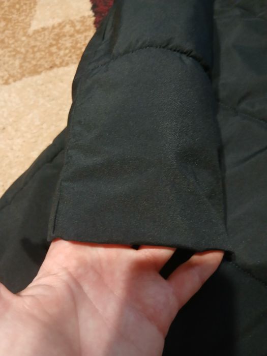 Продам зимове жіноче пальто на теплу зиму