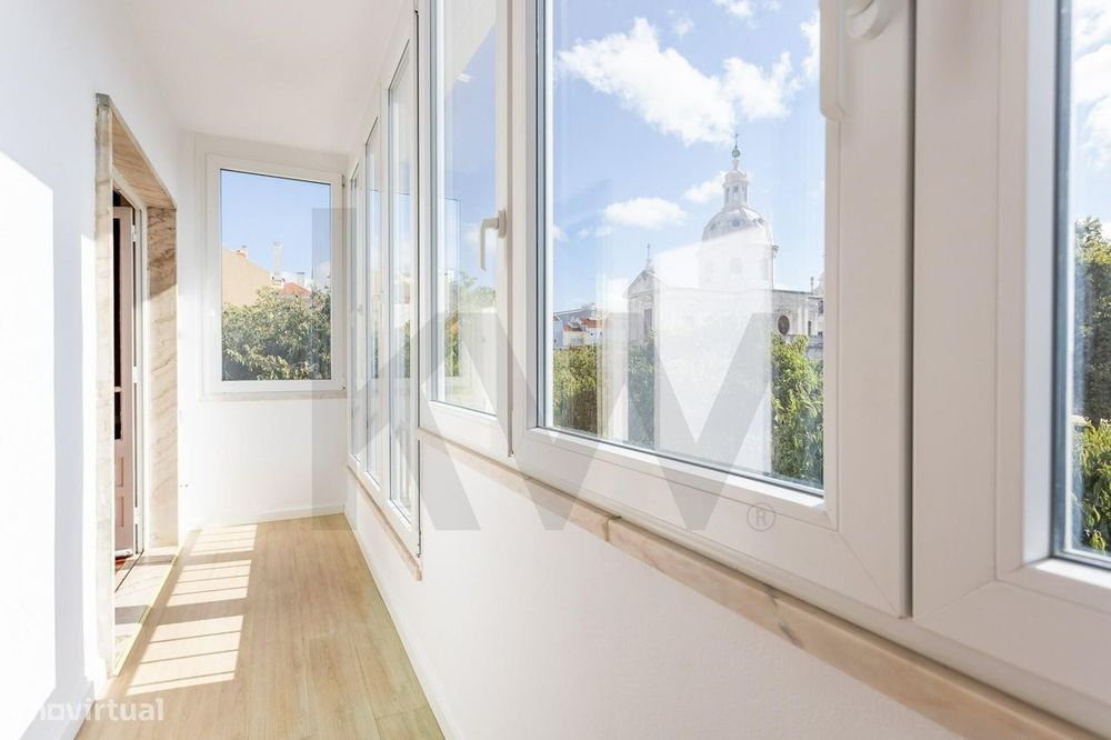 T2 em Belém com vista para a Igreja da Memória