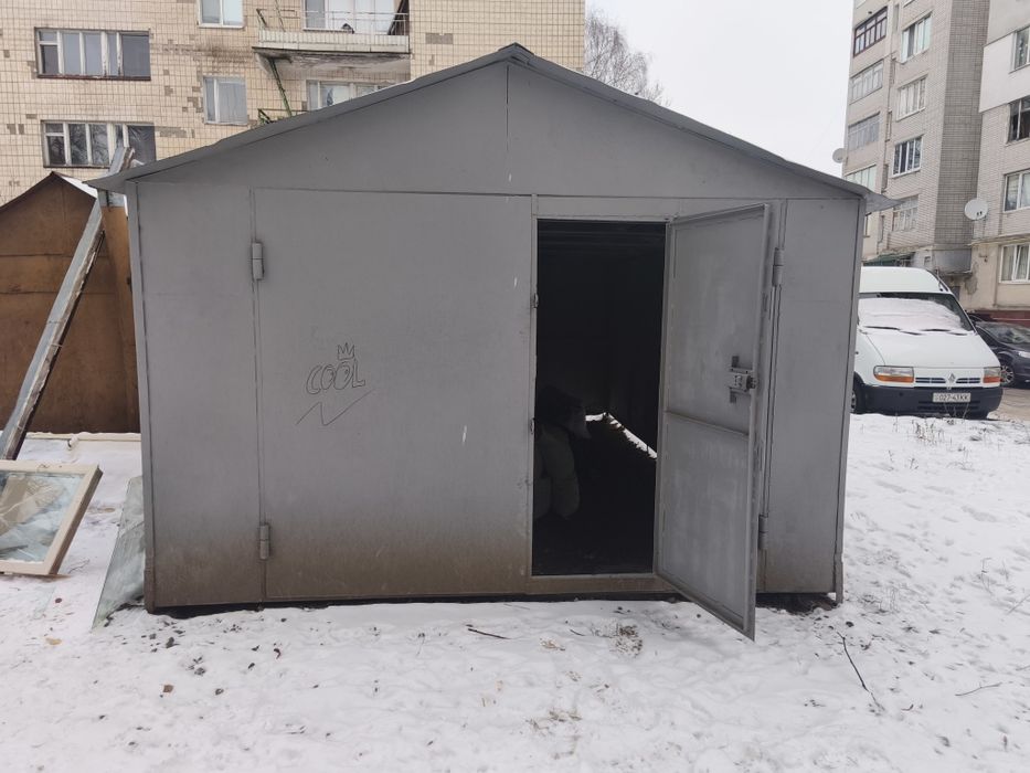 Продам металевий гараж 3.5*6.0 з місцем вул. Молодіжна, м. Біла Церква