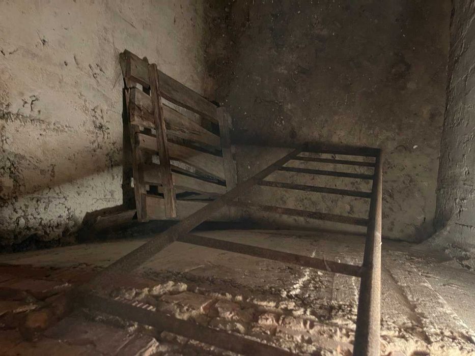 Оренда гаражу в приватному будинку з погребом під склад Трисвя Слобода