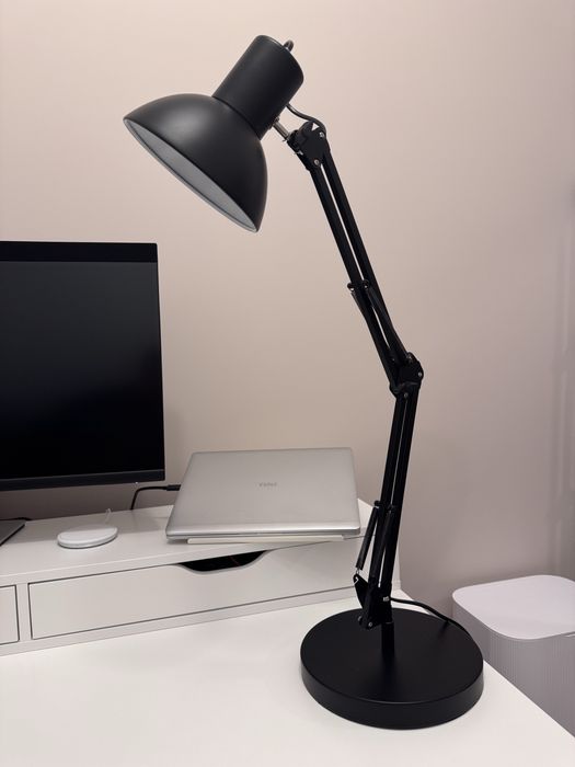 Nowa lampa biurowa, czarna, duńska firma