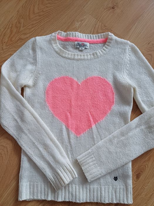 Sweterek  z różowym sercem