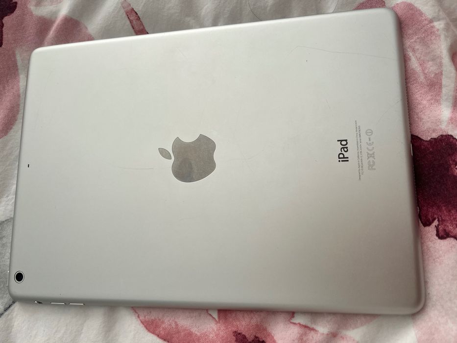 iPad Air 32GB Wi-Fi — Ecrã Impecável (Testado e a Funcionar)