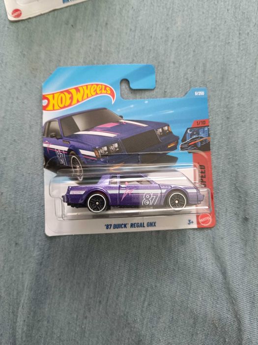 Sprzedam samochody hot wheels
