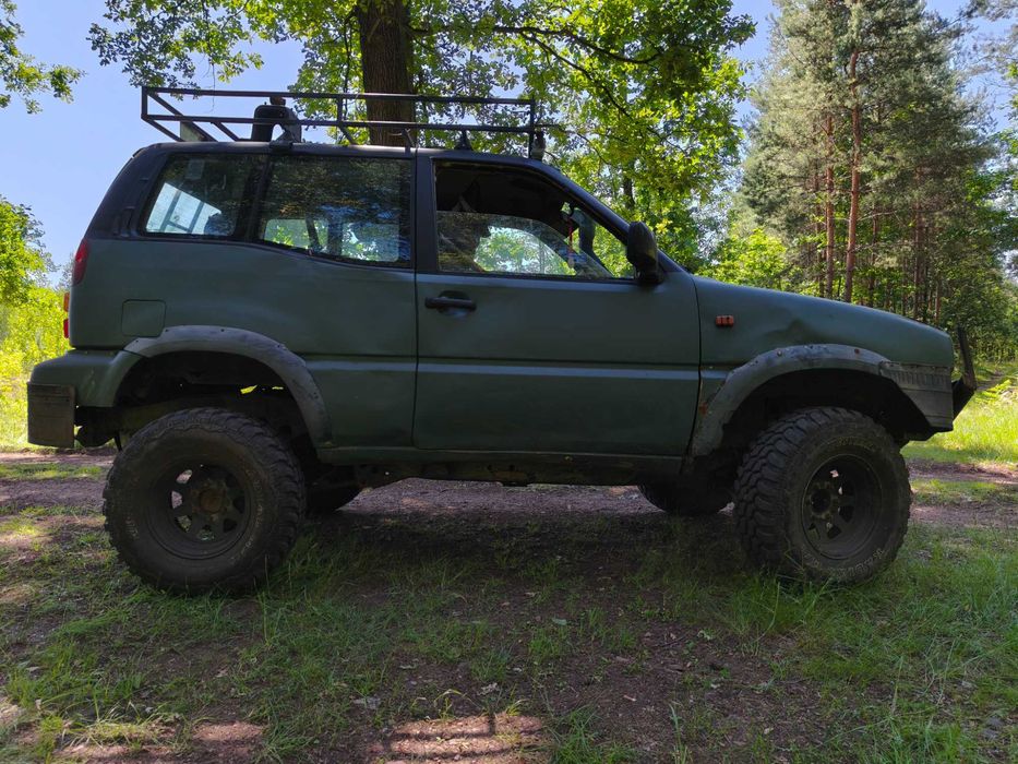 Nissan Terrano 2