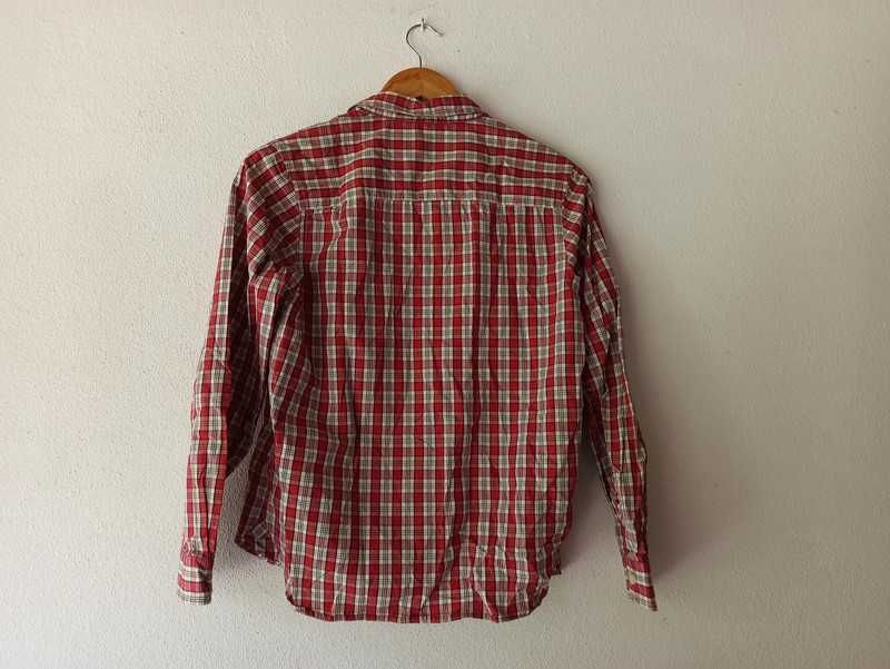 Camisa Quebramar vermelha e branca ao xadrez