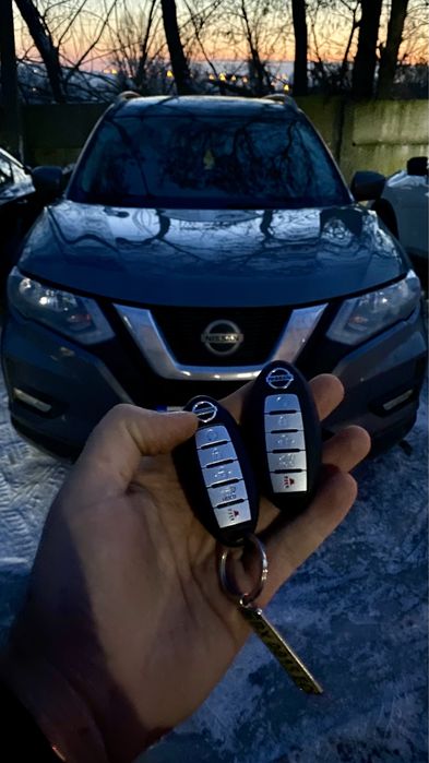 Ключі автомобільні чіпи корпуса ремонт програмування