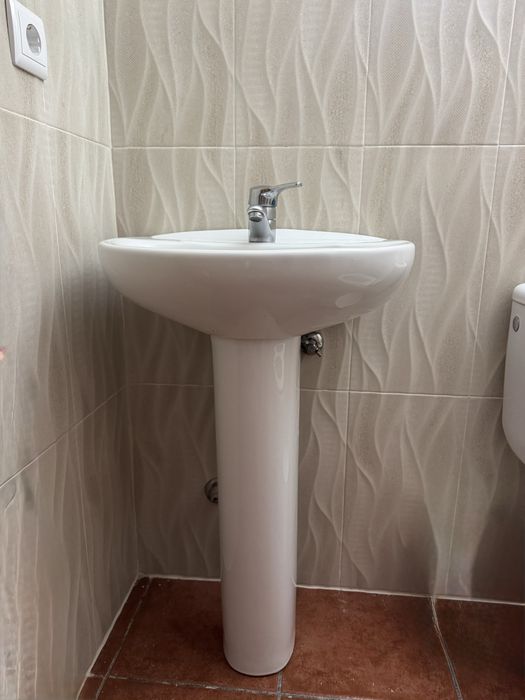 Lavatorio com coluna