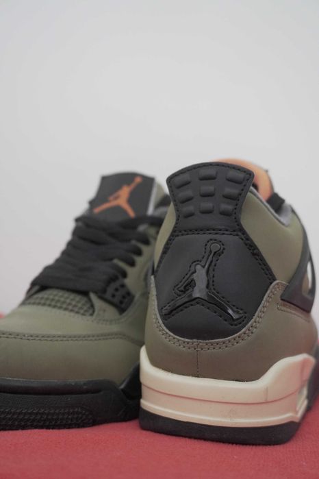 Air Jordan 4 Retro  Undefeated