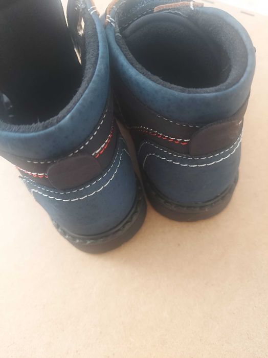 Дитячі весняні черевики Theo Leo нубук, шкіряні