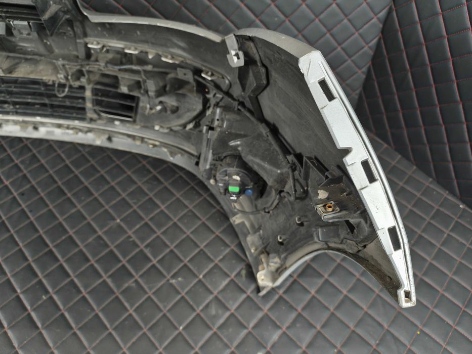 RENAULT SCENIC III 09-13 Zderzak Przedni Przód Lakier PDC TED69