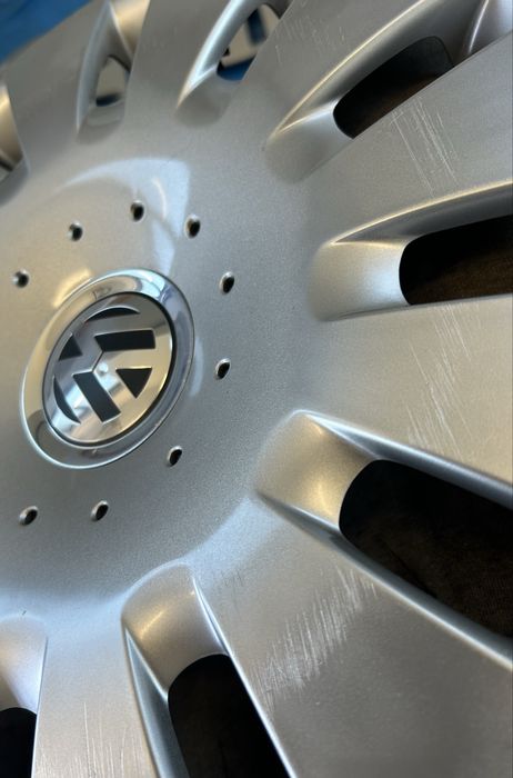 Kołpaki Oryginał VW Volkswagen R 16 na zatrzaski
