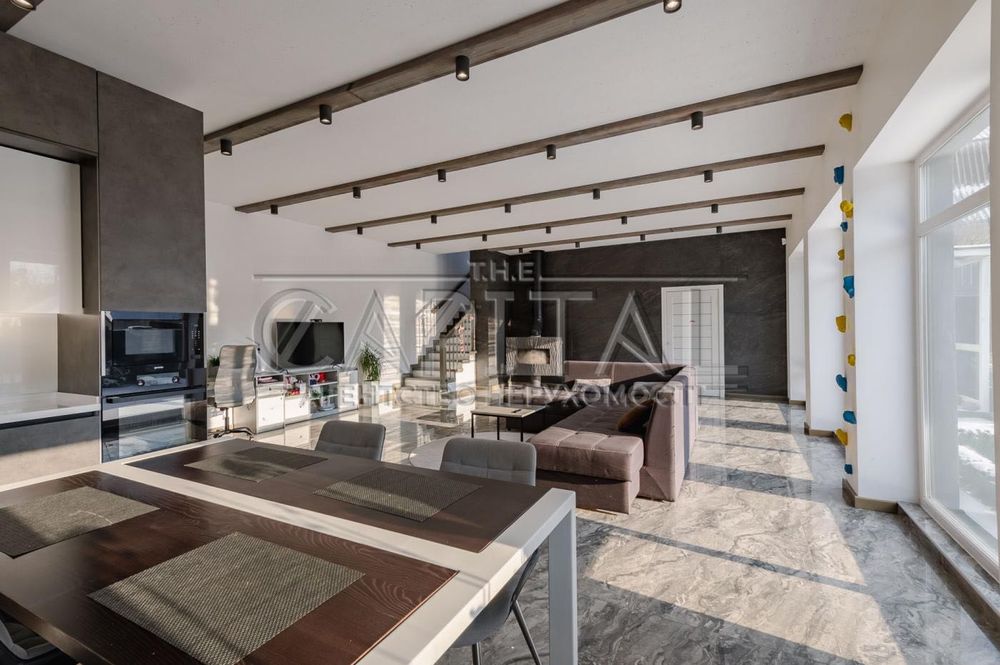 Продаж будинку з ремонтом в Підгірцях, Романків, Лісники, Ходосівка