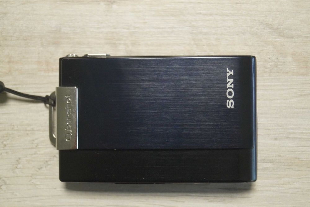 Sony Cyber-shot DSC-T200