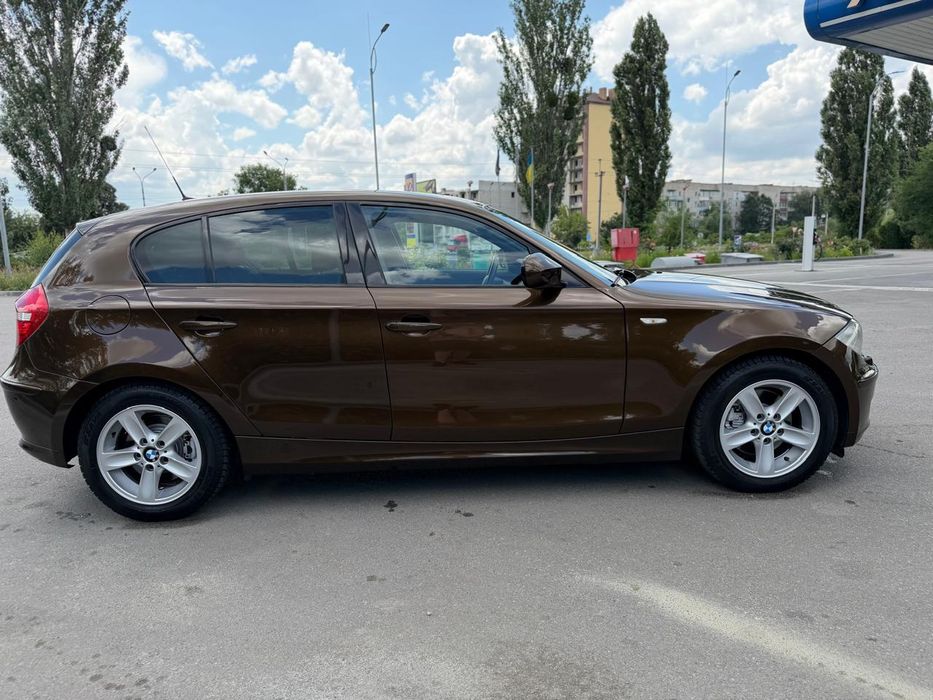 Легковой автомобиль