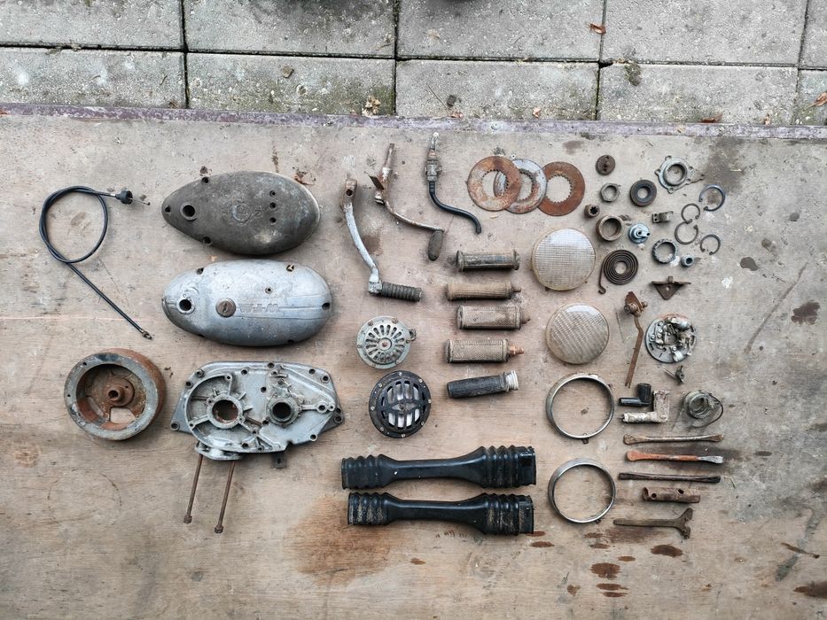 Stare Części Do Motocykla Cena Za Wszystko