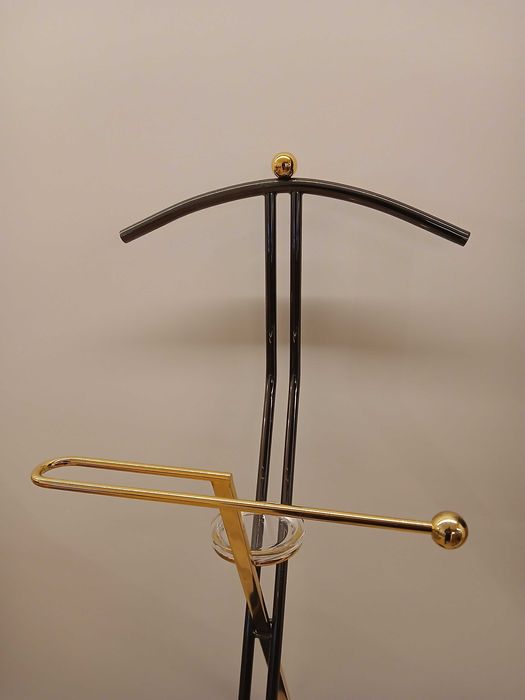 Cabide de Pé Moderno de Metal