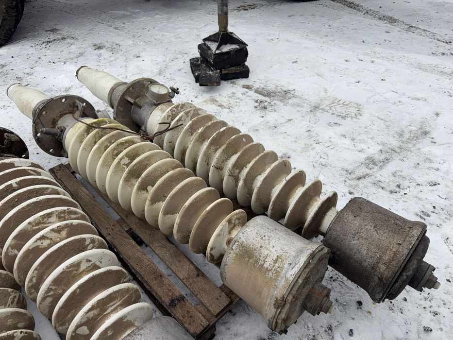 Продам изолятор новые