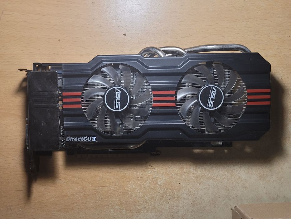 [Uszkodzona] Asus GeForce 660 Ti DirectCU II OC