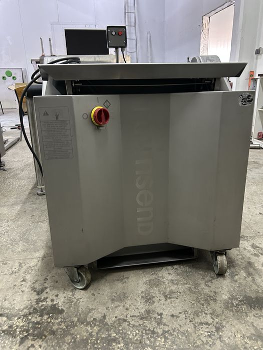 Membrane SkinnerМашина для зняття пліви та жилки з мʼяса Towsend 7600