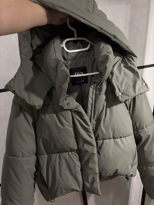 Куртка Zara, підійде на кінець зими початок весни.