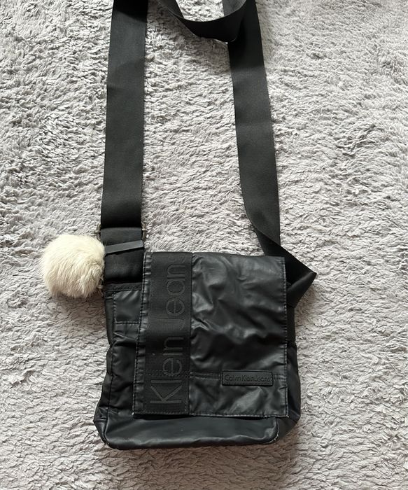 Torebka saszetka Calvin Klein czarna sportowa Jeans
