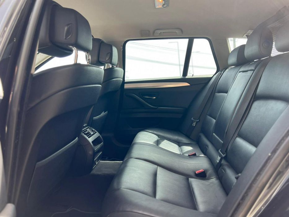 BMW 520 d Auto 2011