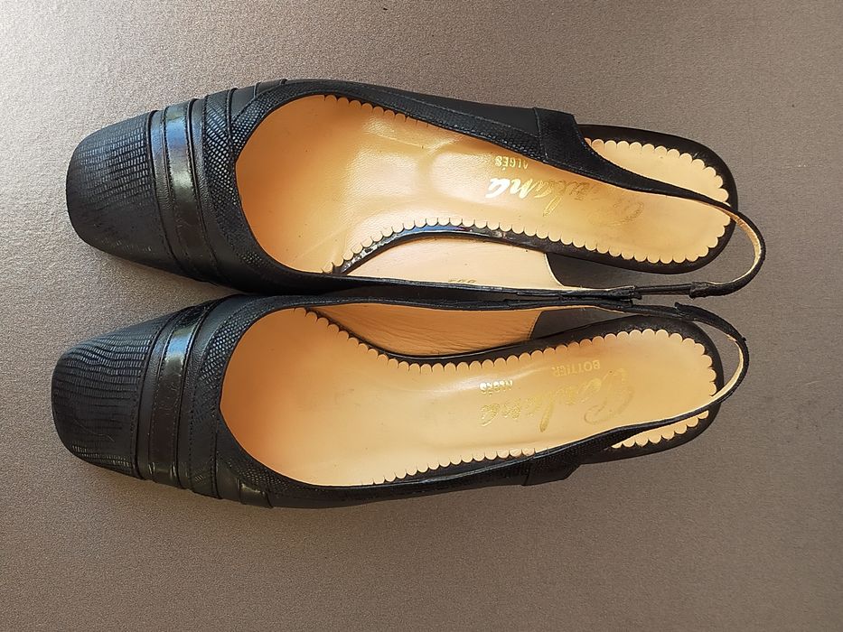 Sapatos abertos tamanho 36