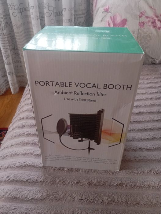 PORTABLE vocal booth