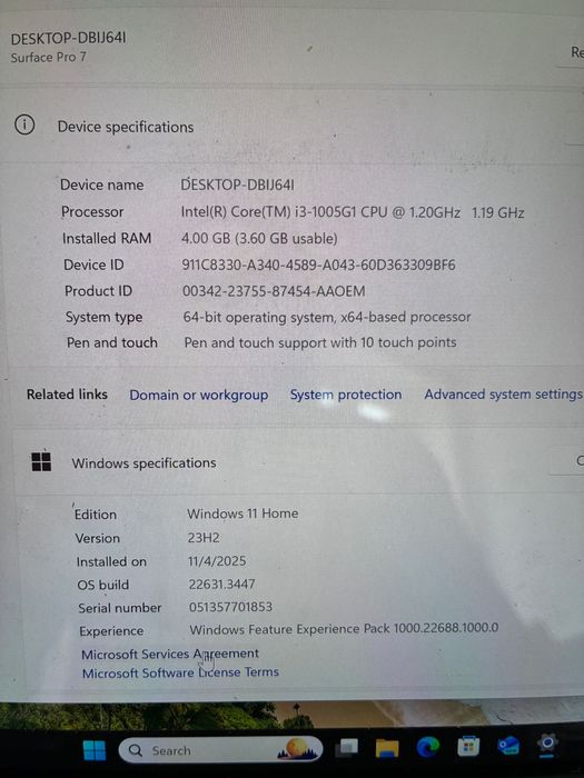 2 Microsoft Surface Pro430450288456509441