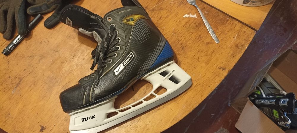 Ковзани, Коньки 45  розмір довжина стільки  290 мм