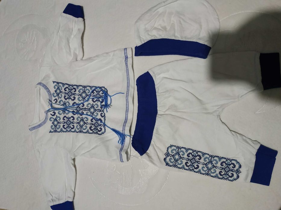 Вишиваночки  для мальчика и девочки.