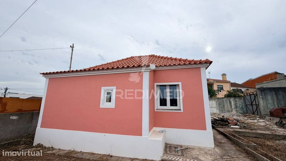 T3 Detached House Under Final Construction with Yard – Excellent Location...