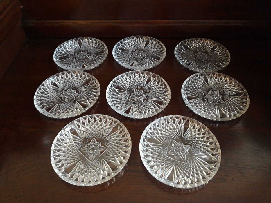 Komplet 7 krysztalowych talerzyków deserowych