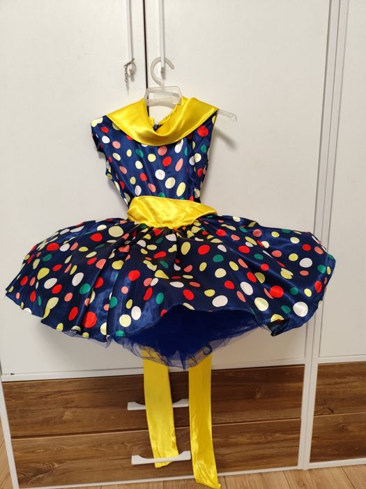 Випускна сукня у садочок, або день народження  6 років