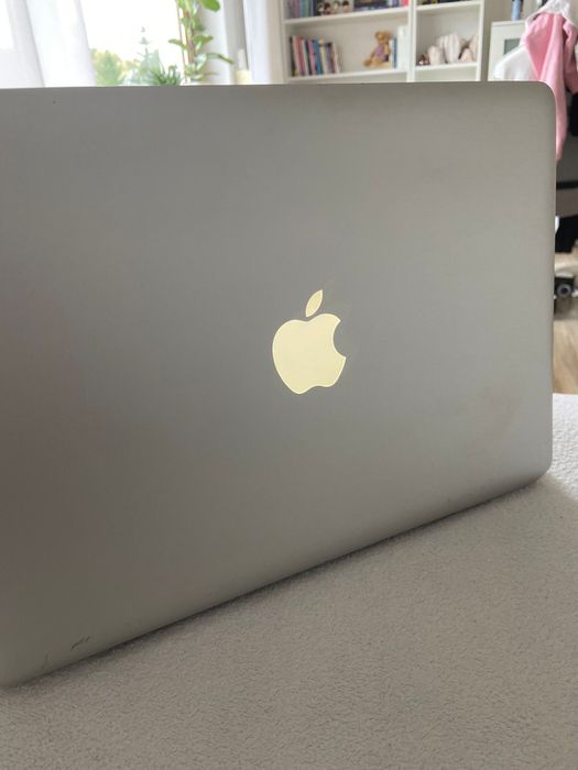 MacBook Pro 13” (Mid 2012) – i7 / 8GB / 750GB