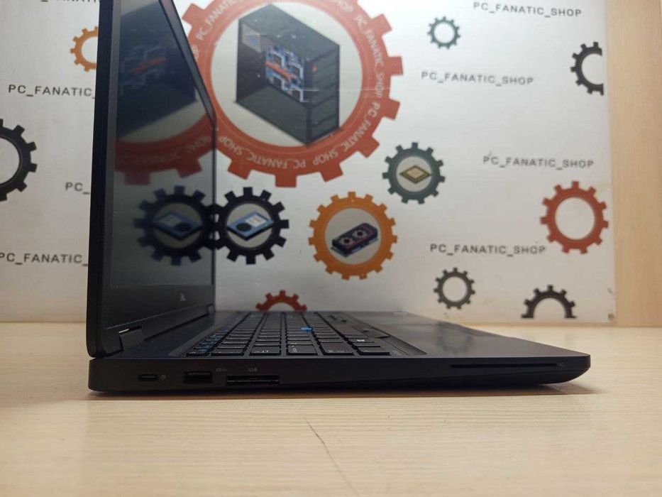 Ноутбук Dell Latitude 5580 Core i5-6300u/DDR4 8GB/NVMe 128Gb/FHD TN