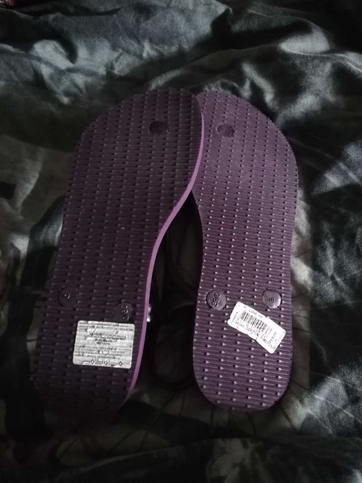 Vendo havaianas novas beringela